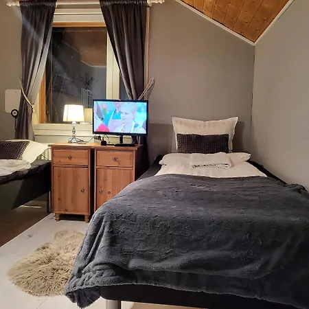 Проживание в семье Noora *