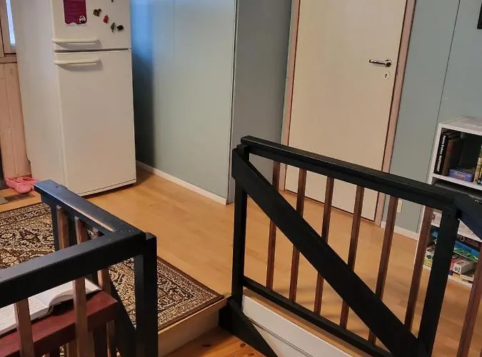 ホームステイ Noora ポリ