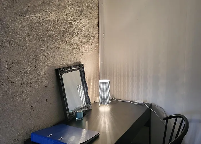 Noora ホームステイ ポリ